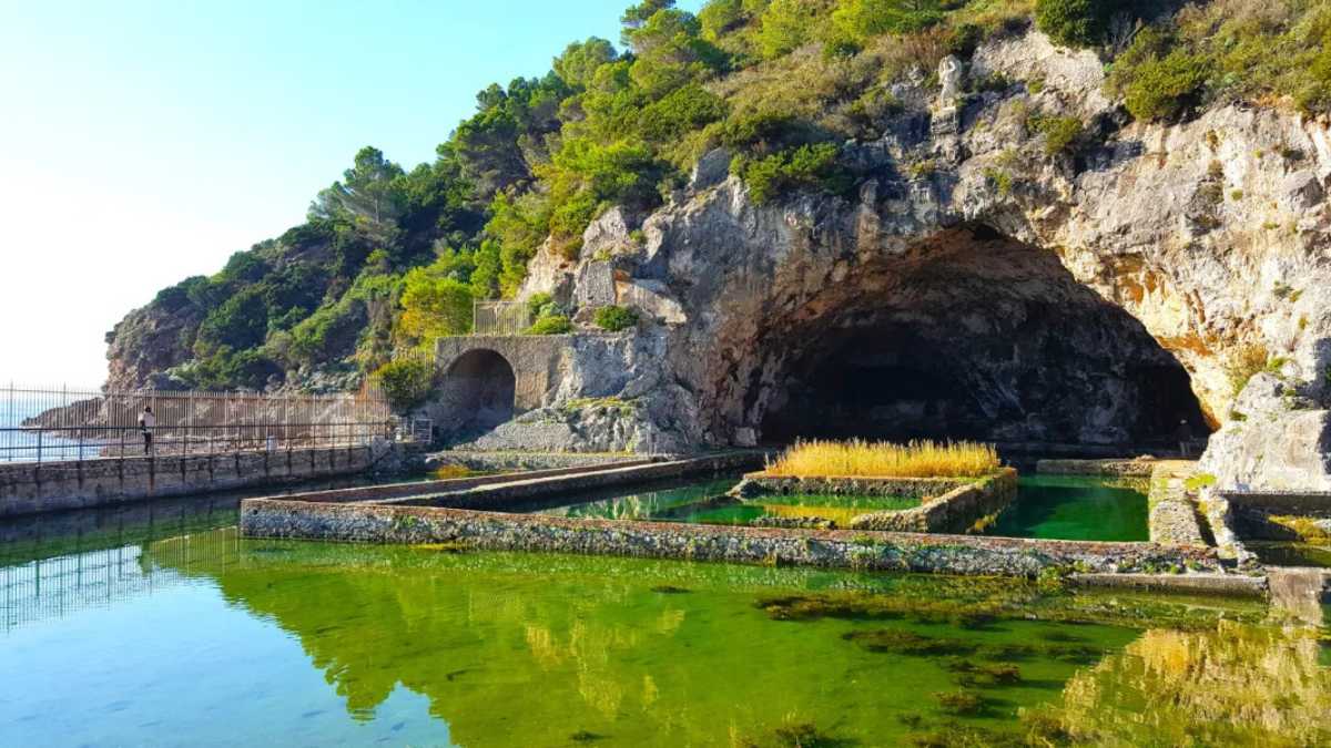 Le storie dell’imperatore Tiberio a Sperlonga: banchetti e leggende