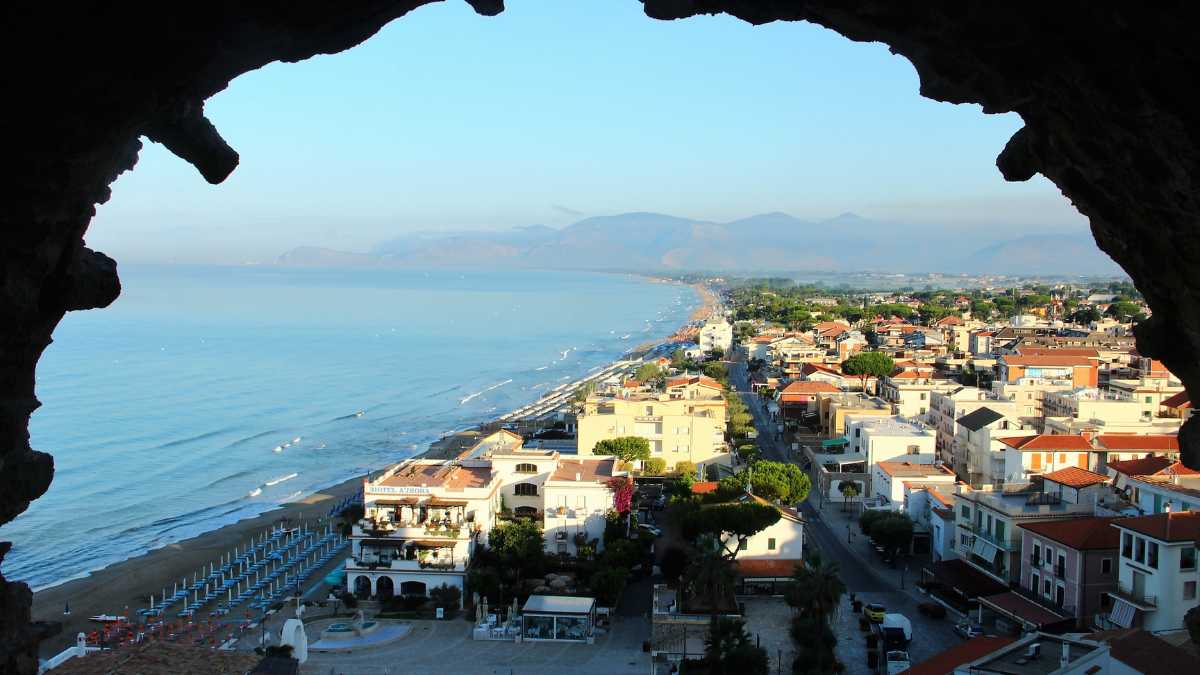 Sentieri escursionistici a Sperlonga: livelli di difficoltà e mappe offline